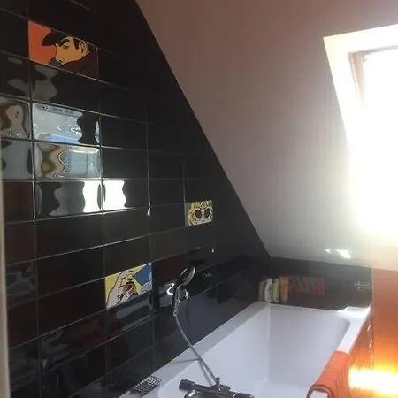 Loue Mancelle Typique Gare Holiday home