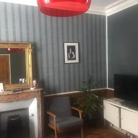 Loue Mancelle Typique Gare *