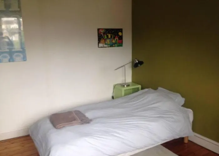 Loue Mancelle Typique Gare *