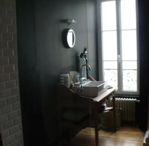 Loue Mancelle Typique Gare * Le Mans