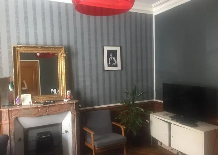 Loue Mancelle Typique Gare *